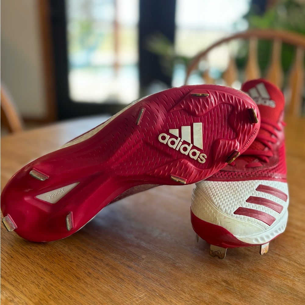 Adidas Icon V Bounce baseball cleats